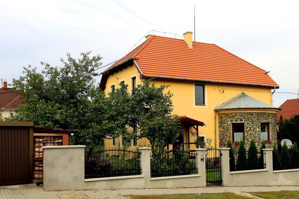 Nemes Apartman Eger Room photo